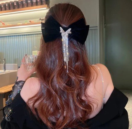 Barrette Cheveux Femme Chic Noeud de Fete rouge en velour et strass, pince epingle