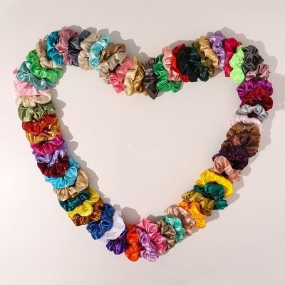 Chouchous Satin 60 pieces pour femmes et fille scrunchie couleurs bonbon