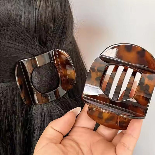 Pince à Cheveux Plate pour chignon coréen sur demi chignon chic